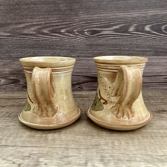 2 Vintage La Poterie Mugs Provence France Art Pottery Gassin Fruit - Picture 2 of 11